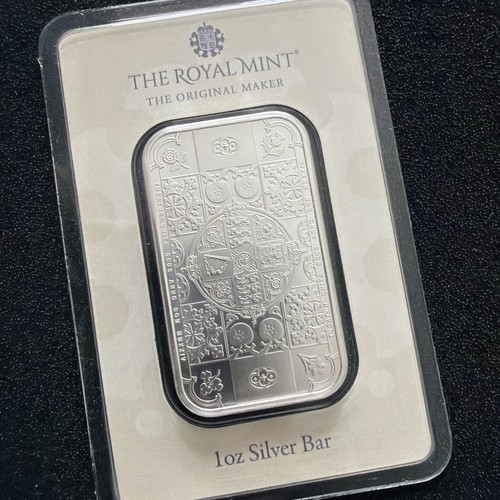 Royal mint 2024 - gothic, crown