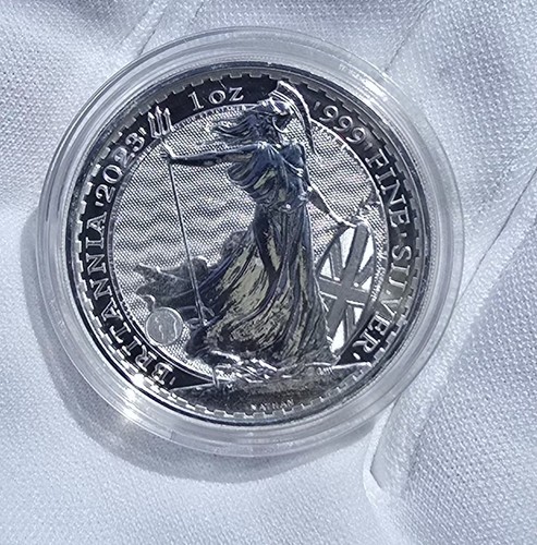 Royal mint 2023 britannia - royal,